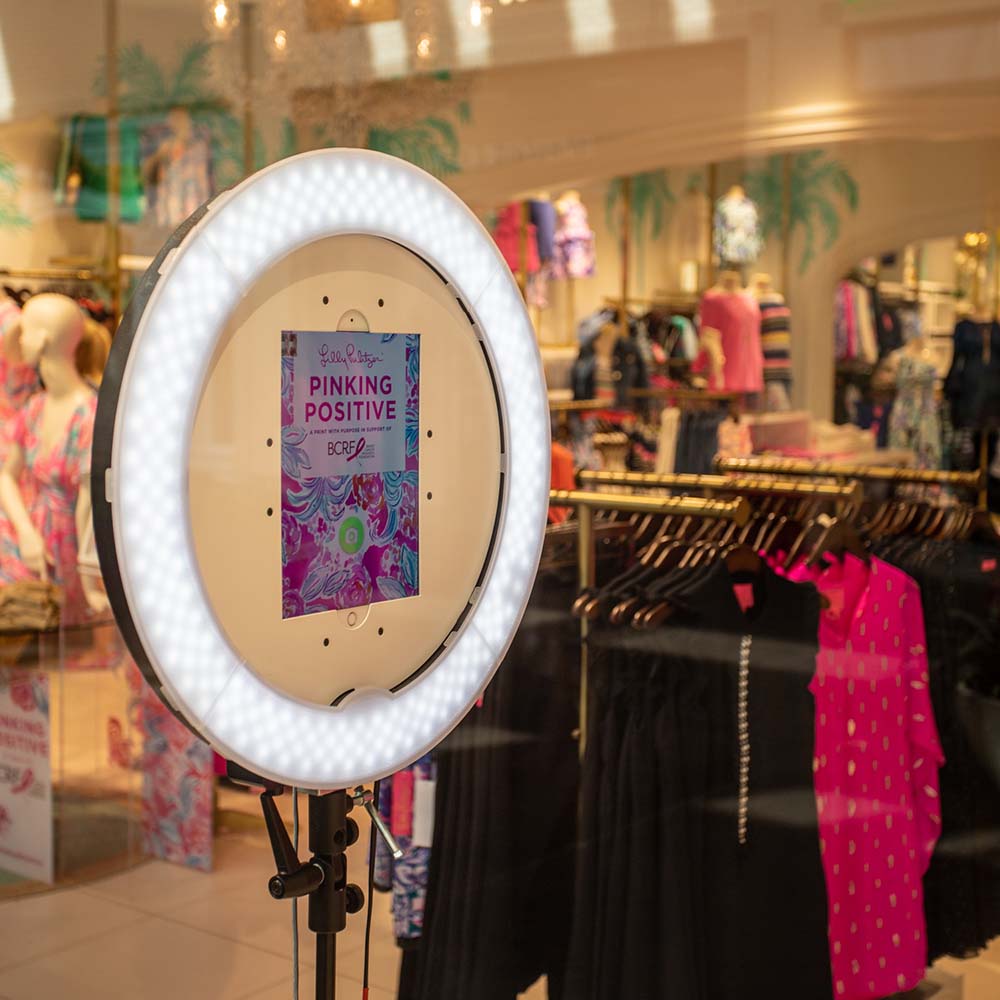 How to Choose the Perfect Photo Booth for Your Corporate Event